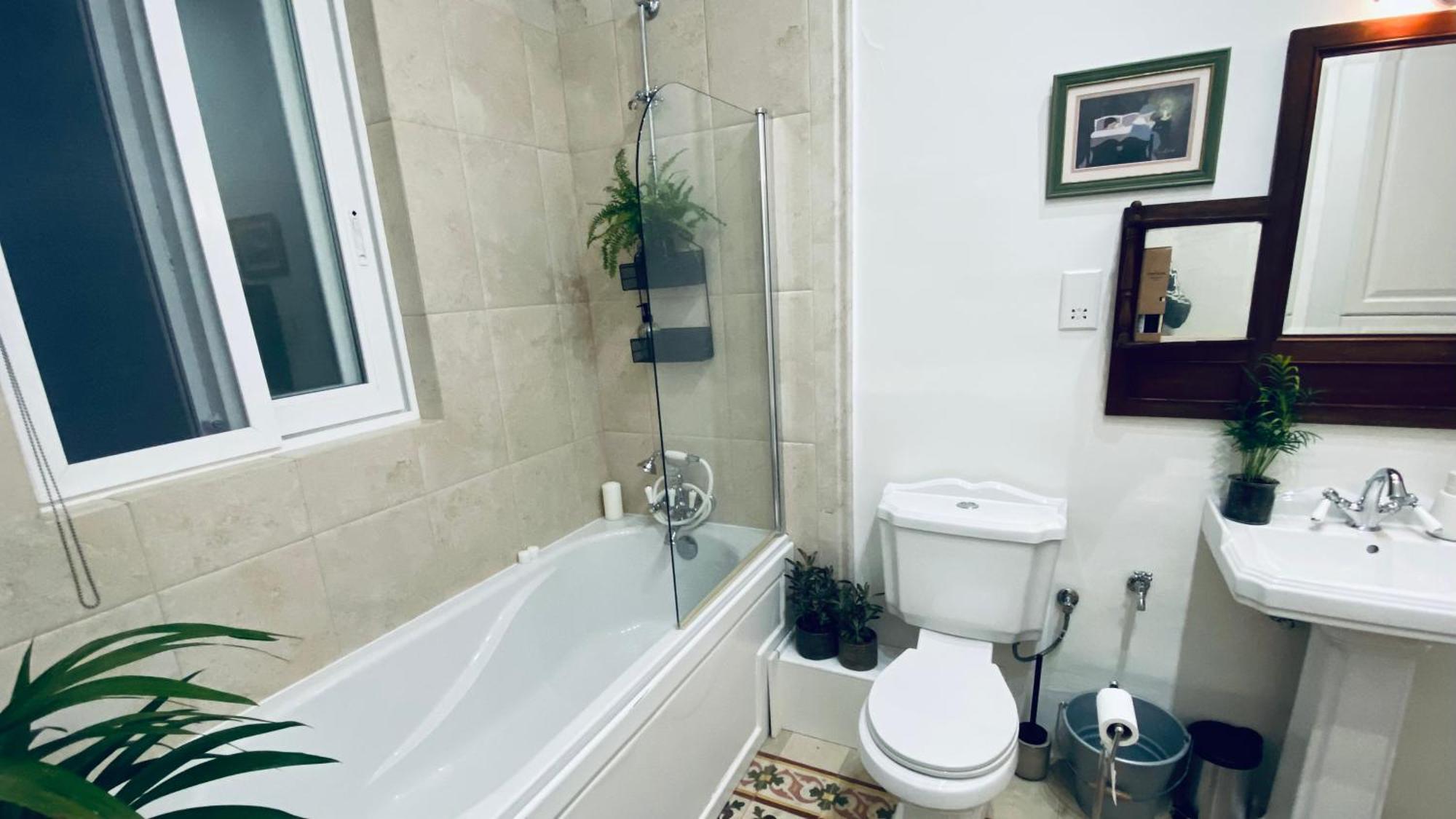 Апартаменты Free Breakfast, Pool, Spacious Aircon Hideaway Моста Экстерьер фото